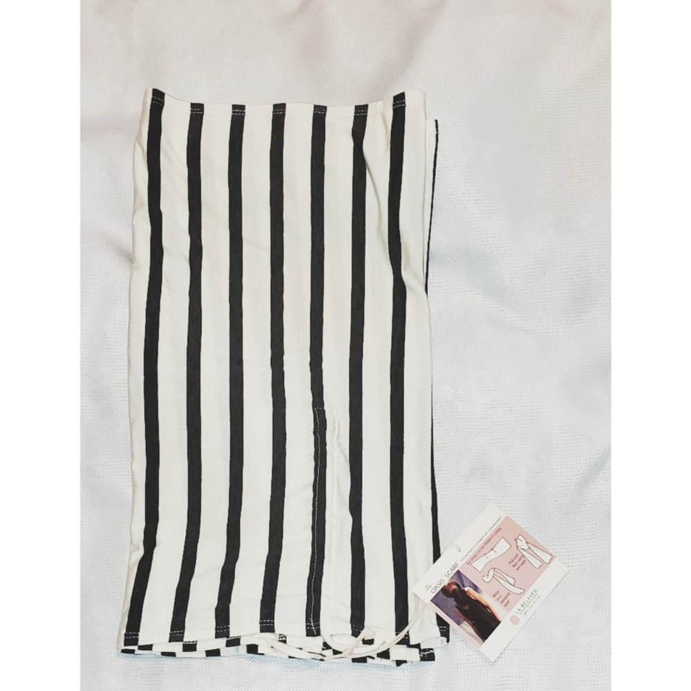 Oasis Scarf with ear hooks